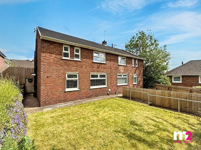 3 Bedroom Semi-Detached House For Sale In Granville Close, Rogerstone, Newport, NP10