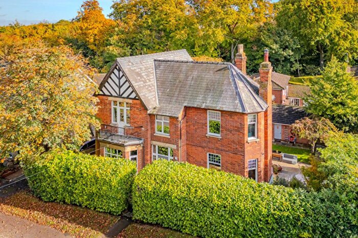 5 Bedroom Detached House For Sale In London Road, Royston, SG8