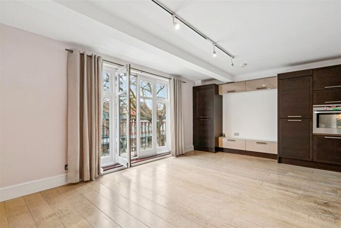 2 Bedroom Flat To Rent In The Old Cinema, London, W4