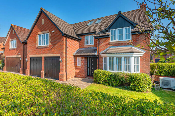 6 Bedroom Detached House For Sale In Audley Close, Great Gransden, Sandy, Bedfordshire, SG19