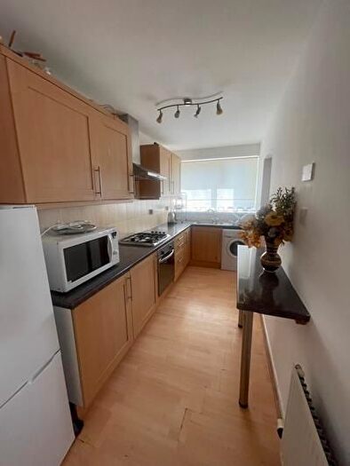 2 Bedroom Flat To Rent In Cairncry Road, Aberdeen, AB16