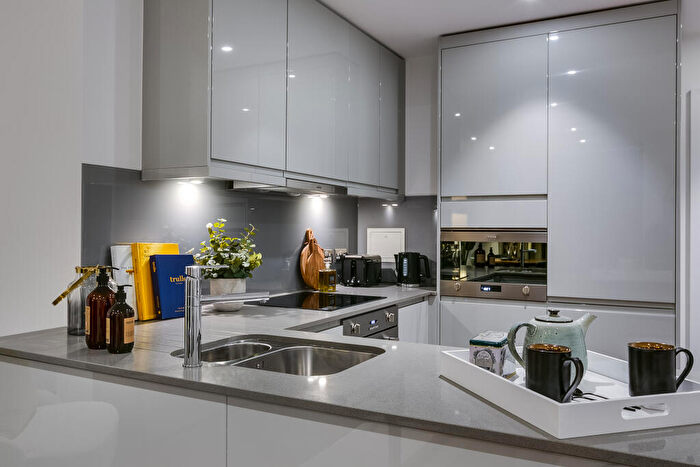 1 Bedroom Flat To Rent In Sirocco Tower, Harbour Way, London, E14