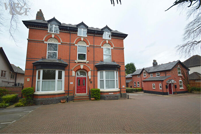1 Bedroom Flat For Sale In Flat, Hollyhurst Court, Birmingham Road, Sutton Coldfield, B72