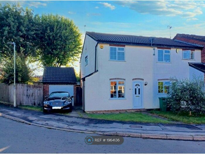 3 Bedroom End Of Terrace House To Rent In Burton Close, Oadby, Leicester, LE2