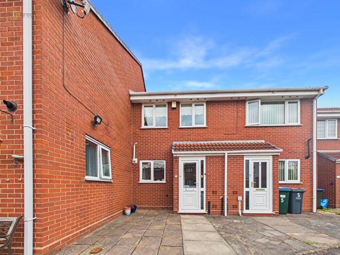 2 Bedroom Terraced House For Sale In Readers Walk, Great Barr, Birmingham, B43