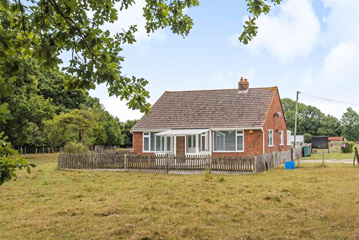 3 Bedroom Detached Bungalow To Rent In Idenfield Farm, Wittersham Road, Iden, Rye, TN31