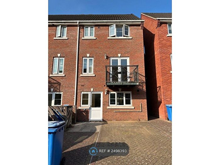 4 Bedroom Terraced House To Rent In Drayton Road, Norwich, NR3