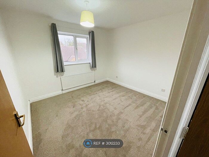 3 Bedroom Terraced House To Rent In Siddons Close, Peterborough, PE8
