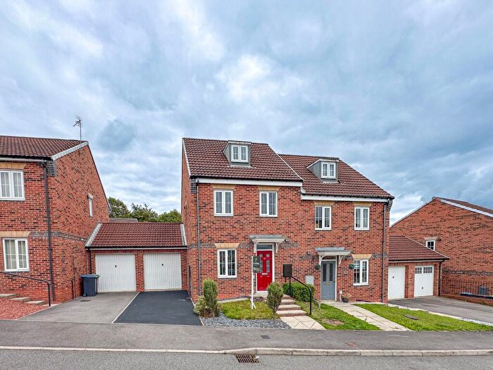 3 Bedroom Semi-Detached House For Sale In Deepdale Drive, Delves Lane, Consett, DH8