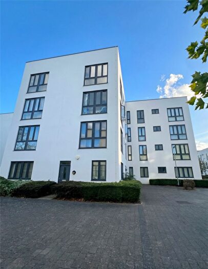 1 Bedroom Flat For Sale In Penn Way, Welwyn Garden City, Hertfordshire, AL7