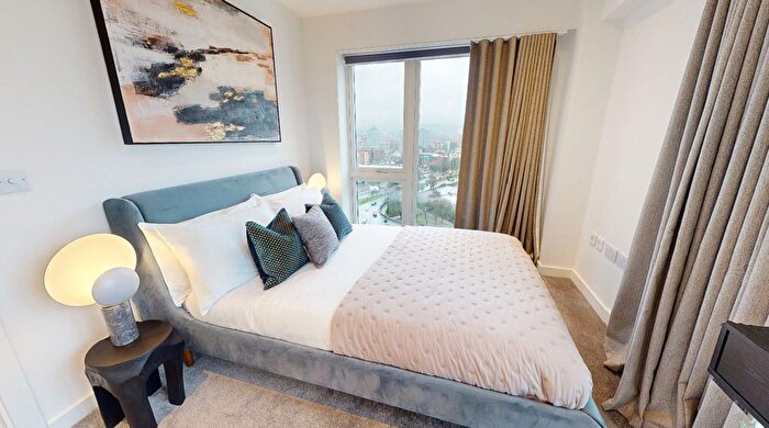 2 Bedroom Flat To Rent In Bloomery Place, Sheffield, S1