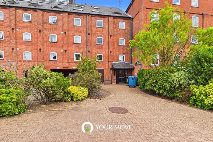 1 Bedroom Flat To Rent In Swonnells Walk, Lowestoft, Suffolk, NR32