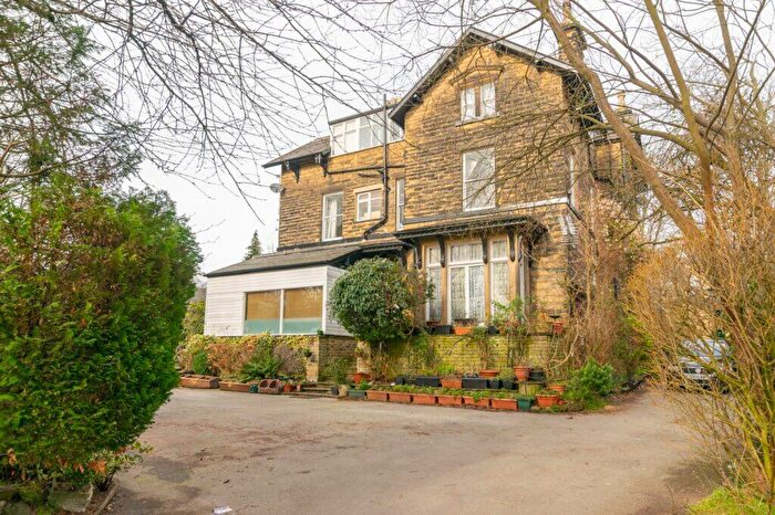 1 Bedroom Flat To Rent In Park Villas, Roundhay, Leeds, LS8