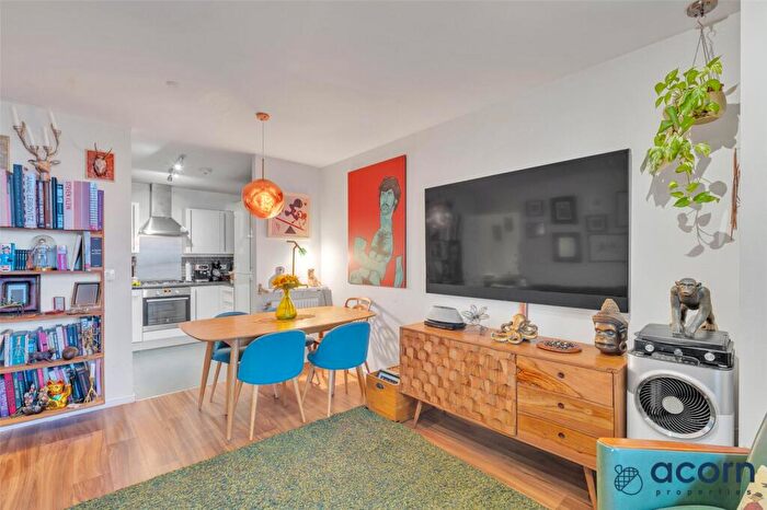 1 Bedroom Apartment To Rent In Mar House, The Hyde, London, NW9