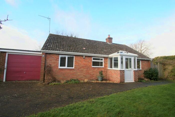 3 Bedroom Bungalow To Rent In Sunnyhill, Collingbourne SN8