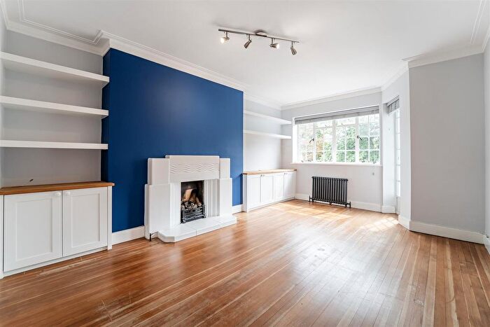 2 Bedroom Flat For Sale In Ealing Village, Ealing, W5
