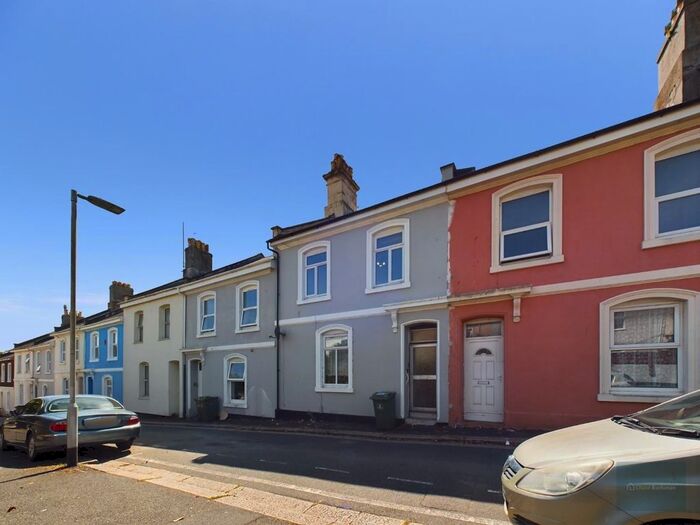 1 Bedroom Flat To Rent In Clarence Place, Plymouth, Devon, PL2
