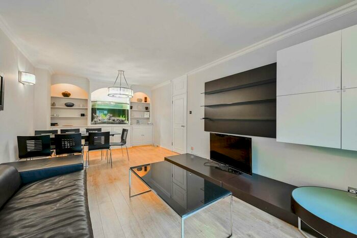 2 Bedroom Flat To Rent In Nottingham Terrace, , Baker Street, London, NW1