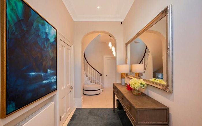 6 Bedroom Terraced House For Sale In Clifton Hill, St John's Wood, NW8