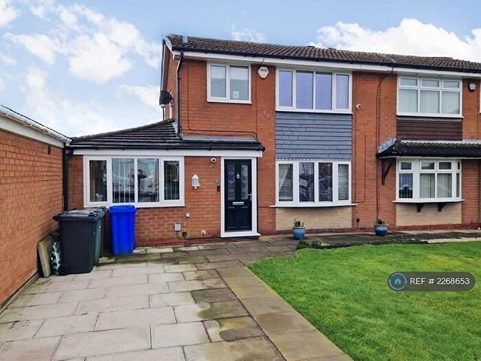 3 Bedroom Semi-Detached House To Rent In Wood Hey Close, Radcliffe, Manchester, M26