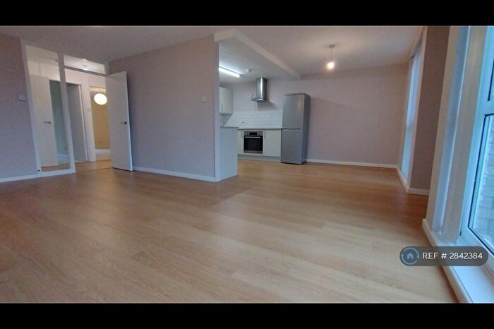 2 Bedroom Flat To Rent In Bridge Road, Bristol, BS8