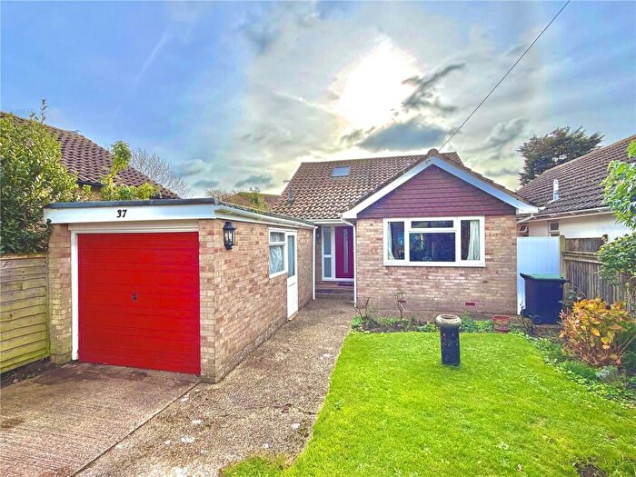 3 Bedroom Detached House For Sale In Sompting Road, Lancing, West Sussex, BN15