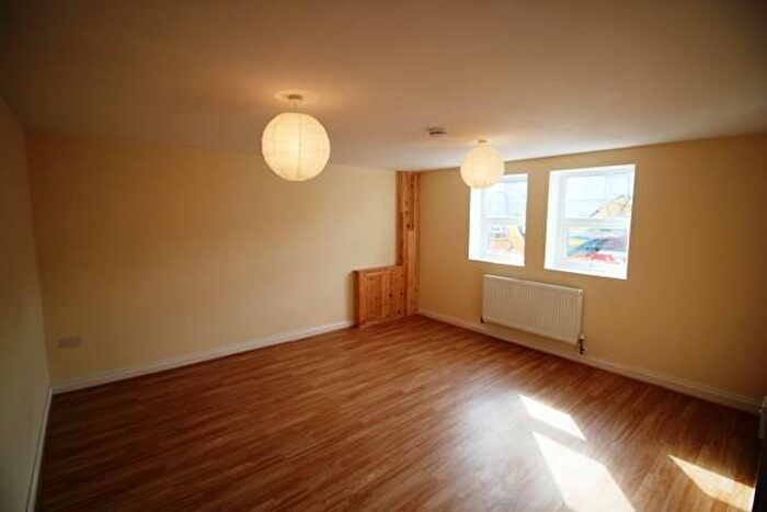 2 Bedroom Flat To Rent In Southmead Road, Westbury-On-Trym, Bristol, BS10