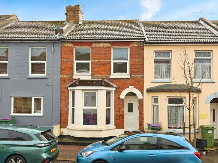 2 Bedroom Terraced House For Sale In Walton Road, Folkestone, Kent, CT19