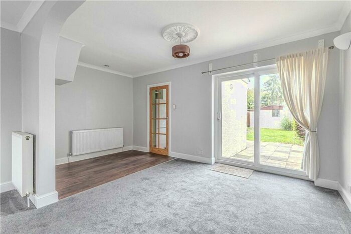 2 Bedroom Property To Rent In Hatherleigh Road, Ruislip, HA4