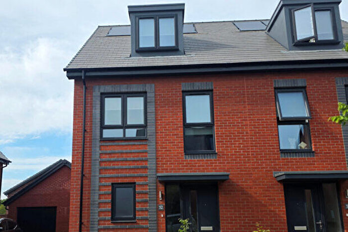 3 Bedroom Semi-Detached House To Rent In Bridleside Hassocks, BN6