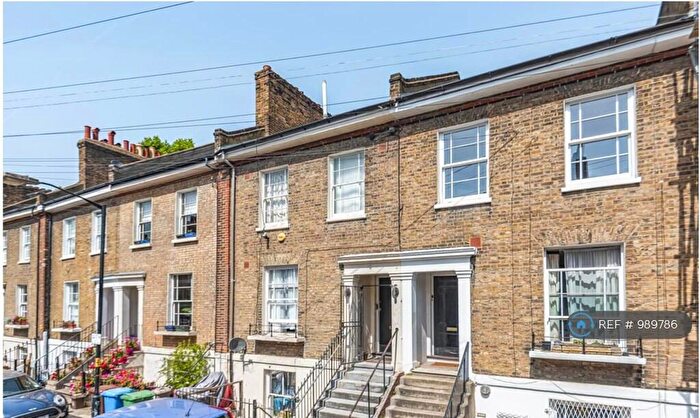 2 Bedroom Flat To Rent In Sears Street, SE5