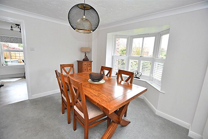 4 Bedroom Detached House For Sale In Needham Drive, Holmes Chapel, Crewe, CW4
