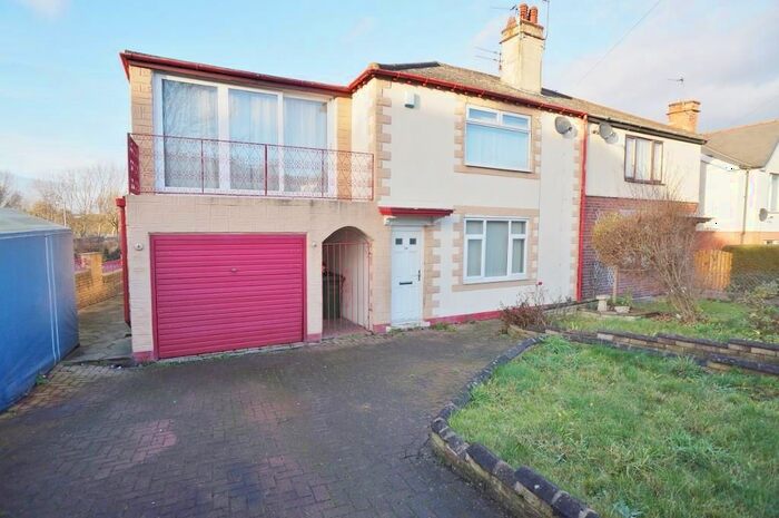 4 Bedroom Semi-detached House To Rent In Houghton Avenue, Knottingley, WF11