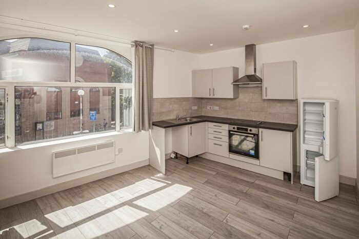 1 Bedroom Flat To Rent In High Street London, SE20