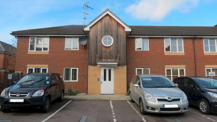 1 Bedroom Flat To Rent In Wenham Place, Hatfield AL10