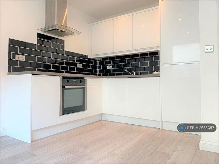 1 Bedroom Flat To Rent In Wing House, Aylesbury, HP20
