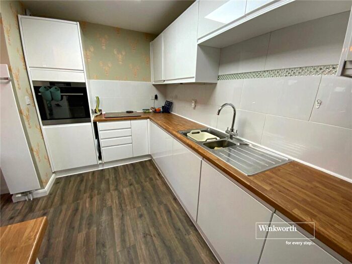 2 Bedroom Terraced House For Sale In Grange Road, Christchurch, Dorset, BH23