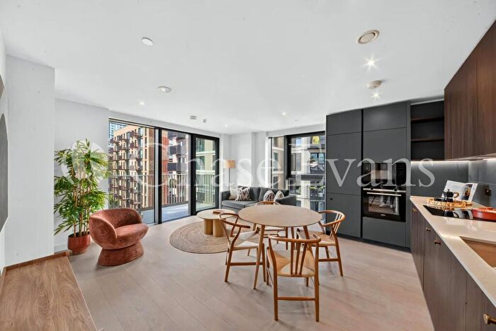 1 Bedroom Flat To Rent In Arbour Heights, Heygate Street, Elephant & Castle, London, SE17