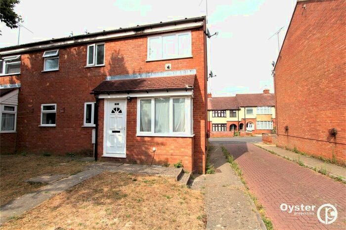 1 Bedroom Terraced House To Rent In Twigden Court, Mount Pleasant Road, Luton, Bedfordshire, LU3