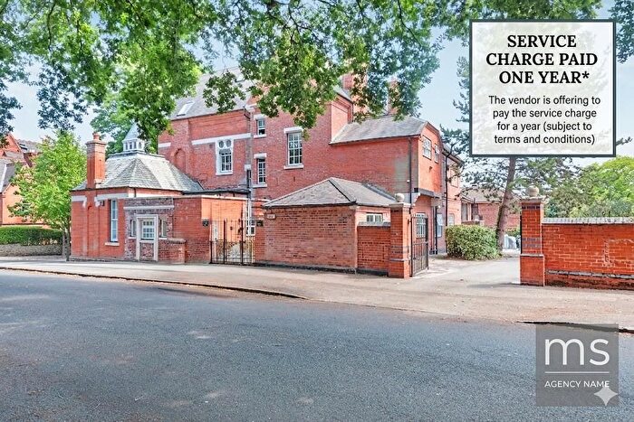 2 Bedroom Flat For Sale In Cavendish Crescent South, The Park, Nottingham, NG7