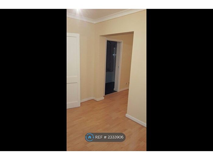 1 Bedroom Flat To Rent In Rawstorne Street, London, EC1V