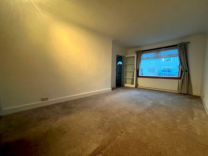 2 Bedroom End Of Terrace House To Rent In Carnegie Hill, East Kilbride, G75