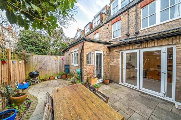 2 Bedroom Flat For Sale In Howitt Road, Belsize Park, NW3