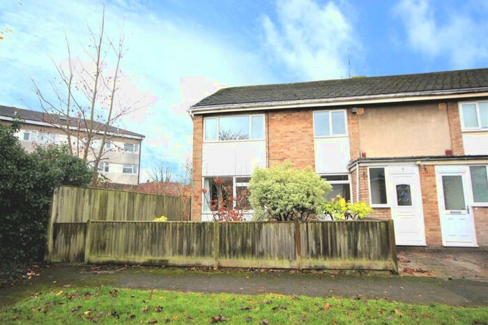 2 Bedroom Property To Rent In Mowbray Drive, Tilehurst, Reading, Berks, RG30