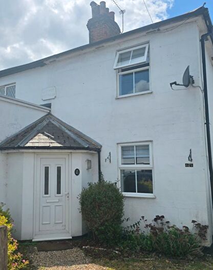 2 Bedroom Cottage To Rent In Chertsey Road, West Byfleet, KT14