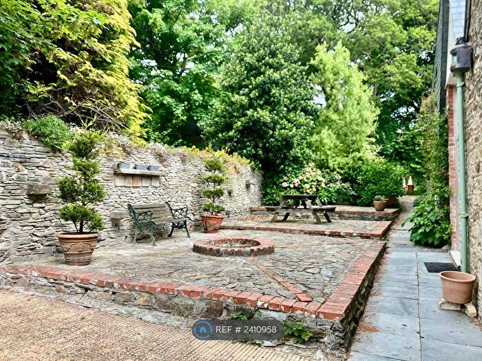 3 Bedroom Semi-Detached House To Rent In Peregrine Hall, Lostwithiel, PL22