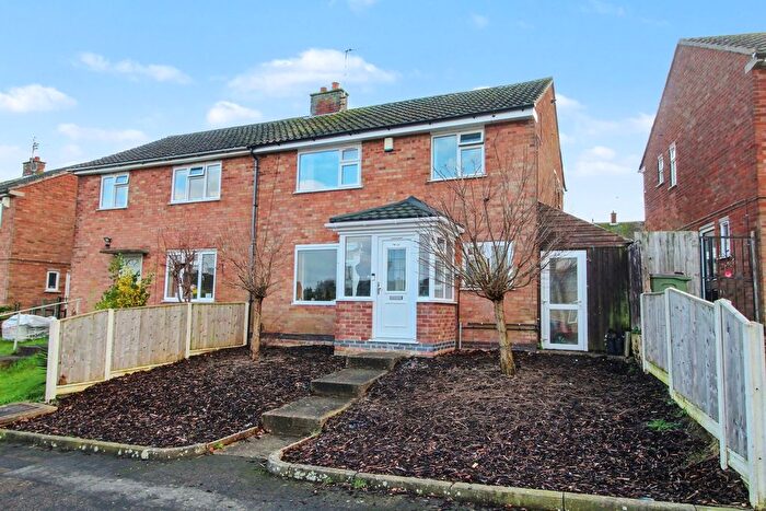3 Bedroom Semi Detached House For Sale In Falmouth Drive, Wigston, LE18