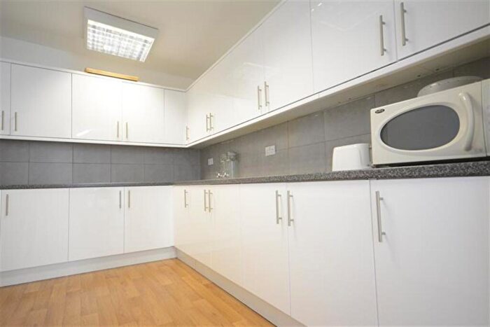 1 Bedroom Flat To Rent In A Alfreton Road, NG7