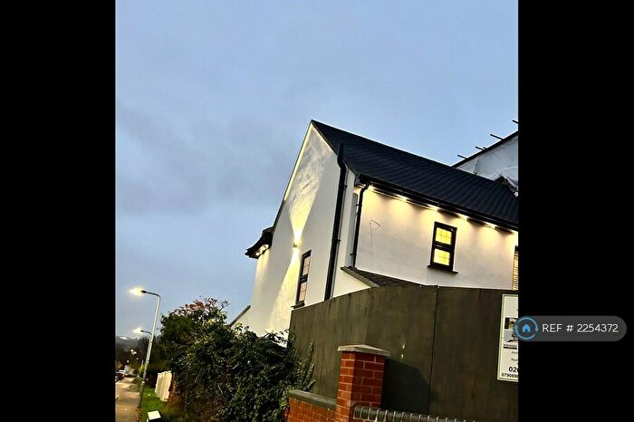 3 Bedroom End Of Terrace House To Rent In Purleigh Avenue, Woodford Green, IG8