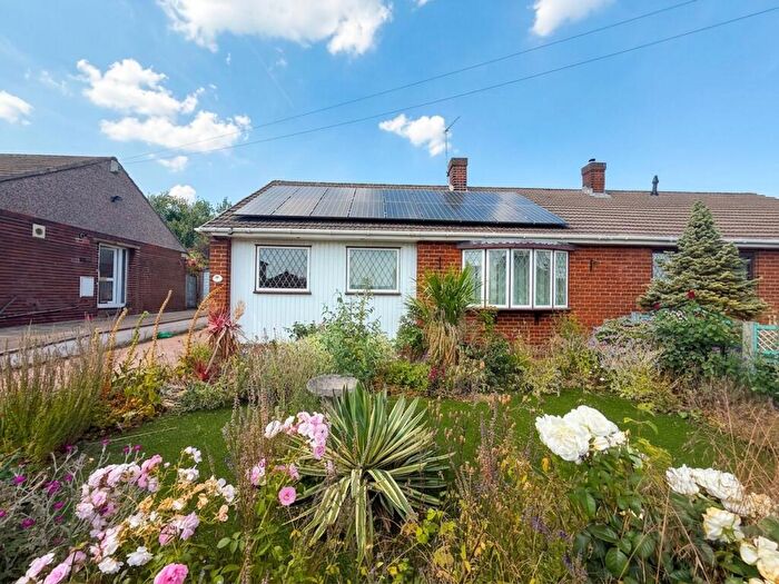 3 Bedroom Semi-Detached Bungalow For Sale In Coniston Avenue, Huddersfield, HD5